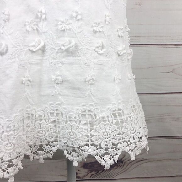 Solitaire Anthropologie White Embroidered Tank Top - Picture 5 of 8